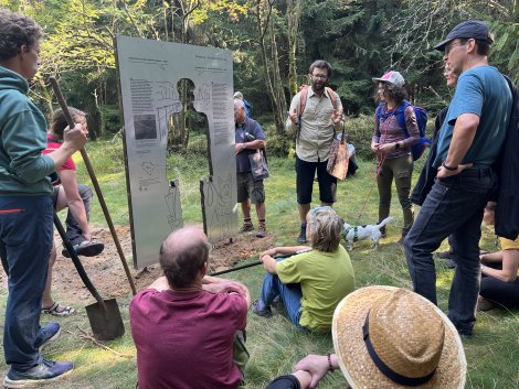 HeuHoj-Camp geführte Wanderung (Foto: J. Pollakis)